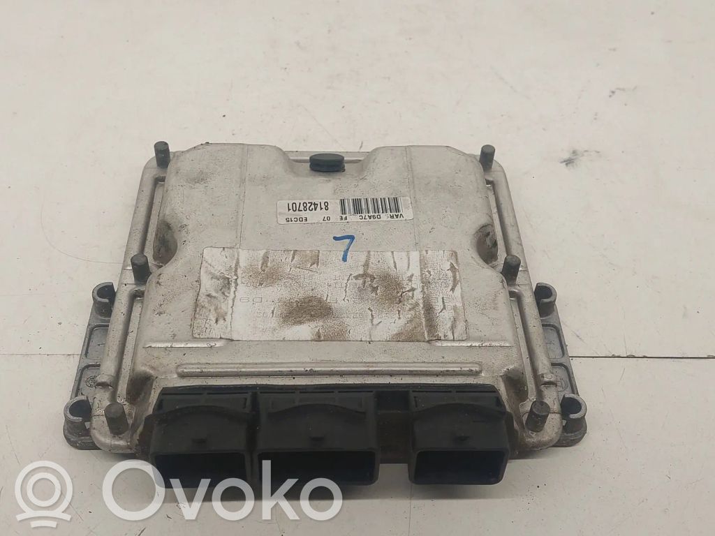 Volkswagen PASSAT B5.5 Engine control unit/module 