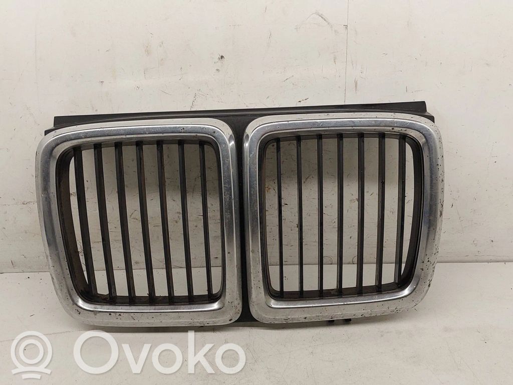 BMW 7 E32 Front grill 