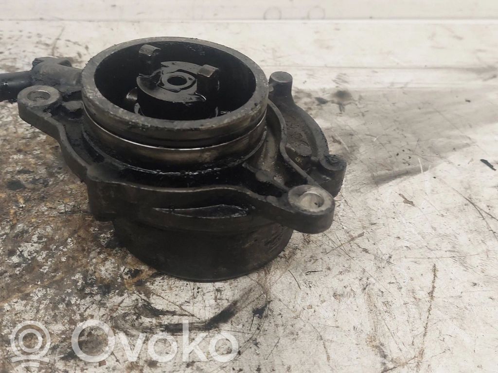 BMW 3 E46 Vacuum pump 