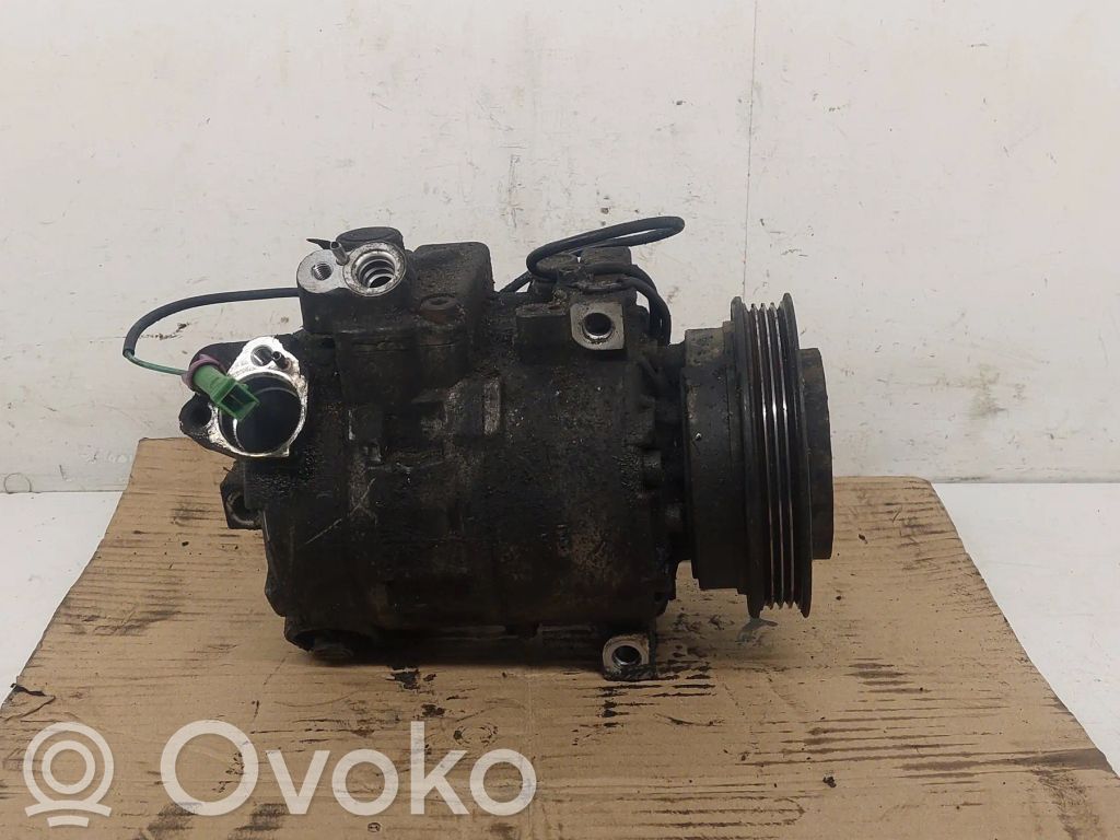 Volkswagen PASSAT B5 Compresor (bomba) del aire acondicionado (A/C)) 