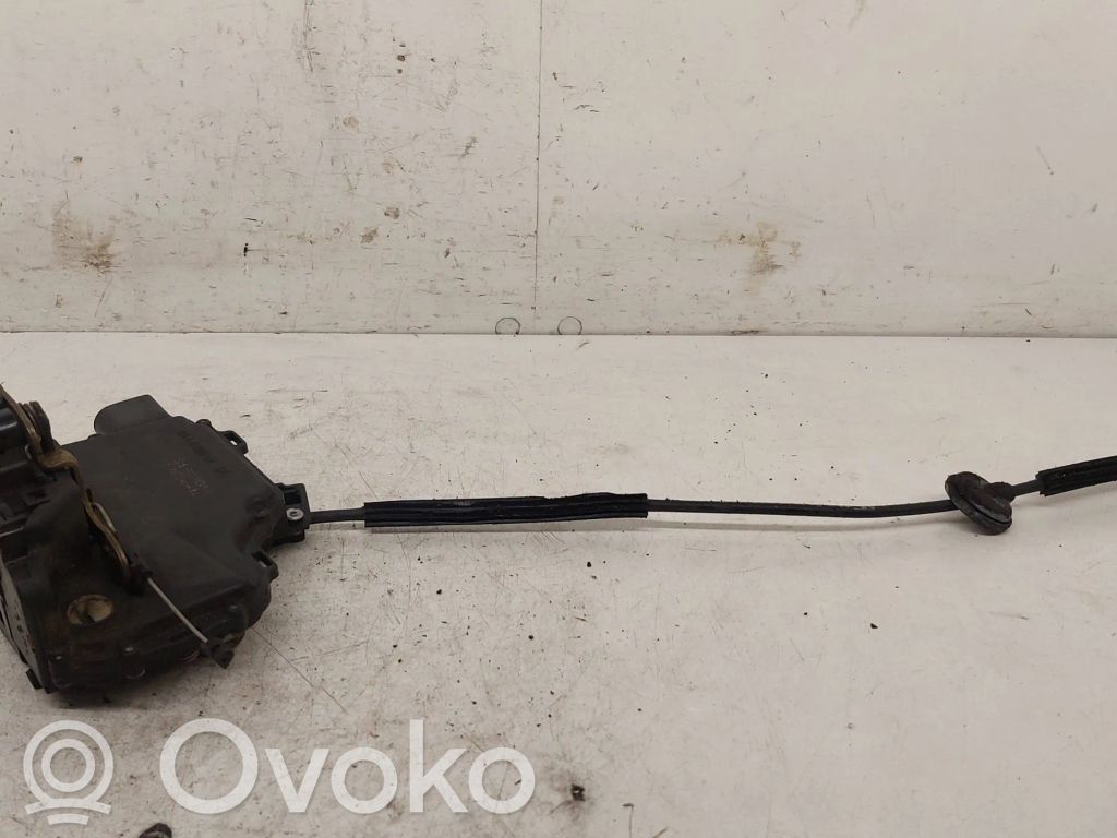 Volkswagen PASSAT B5 Zamek drzwi przednich 