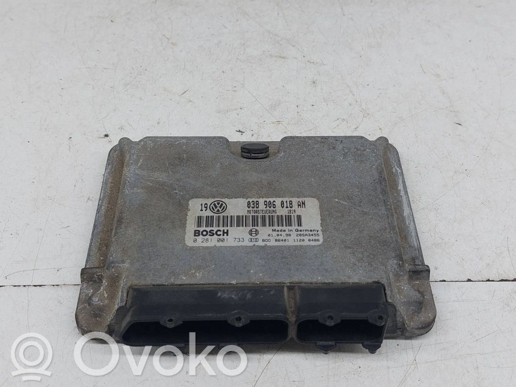 Volkswagen Golf IV Engine control unit/module 