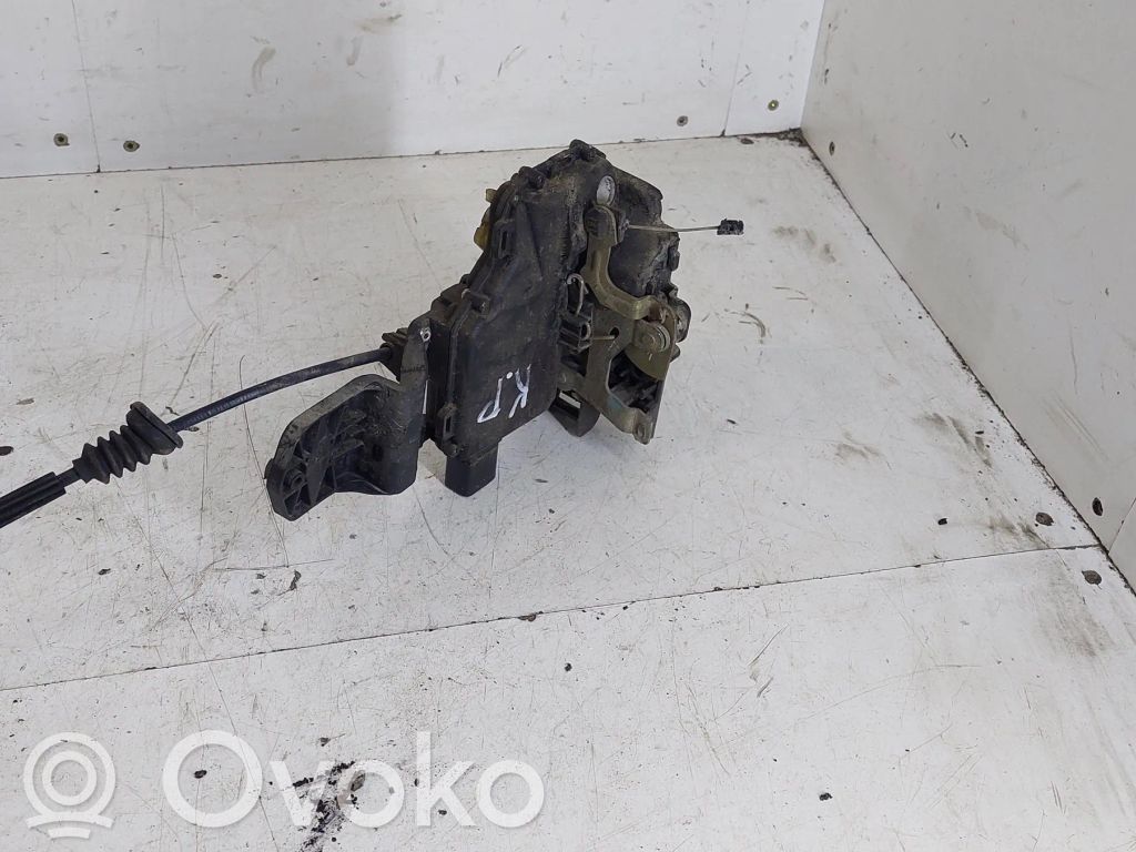 Volkswagen Golf IV Zamek drzwi przednich 