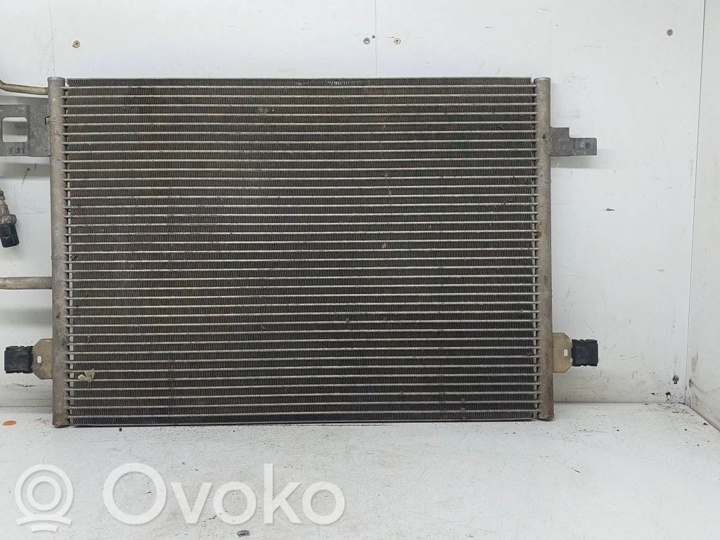Volkswagen PASSAT B5.5 Skraplacz / Chłodnica klimatyzacji 