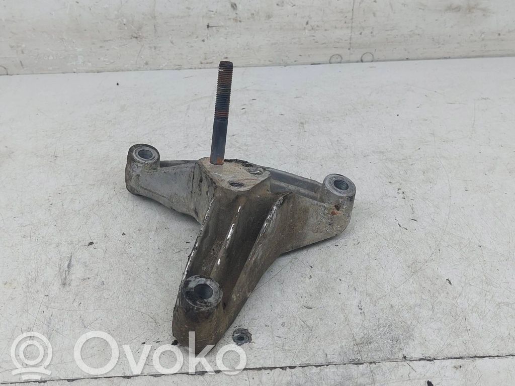 Mitsubishi Space Star Engine mounting bracket 