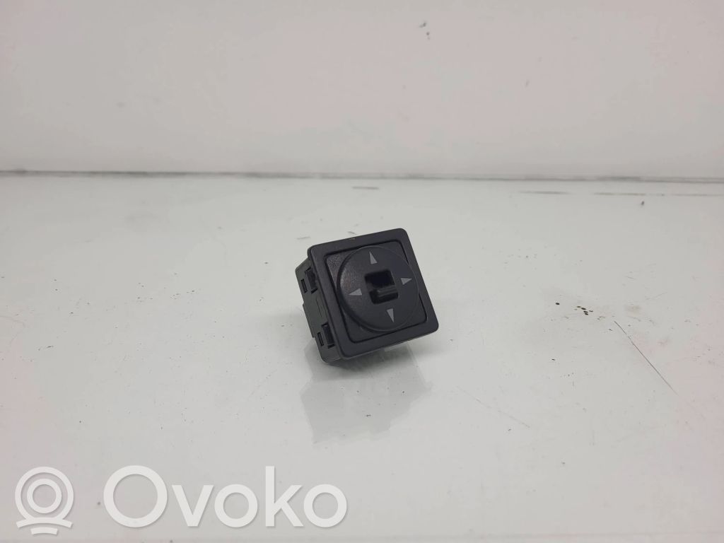 KIA Sportage Wing mirror switch 