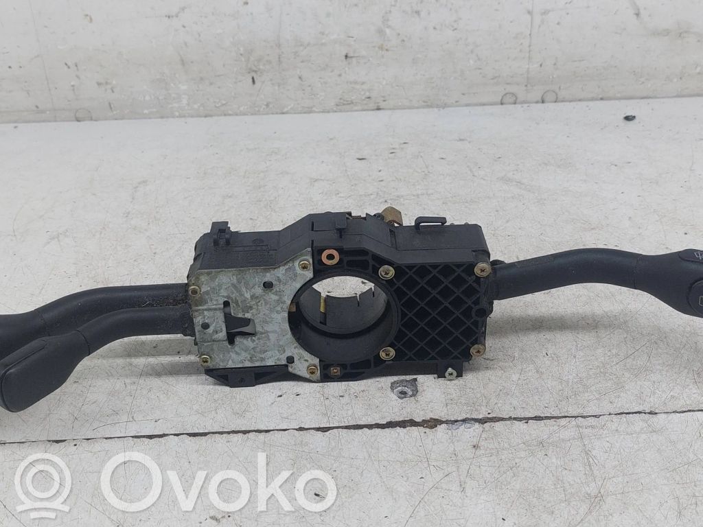 Audi A4 S4 B5 8D Commodo, commande essuie-glace/phare 