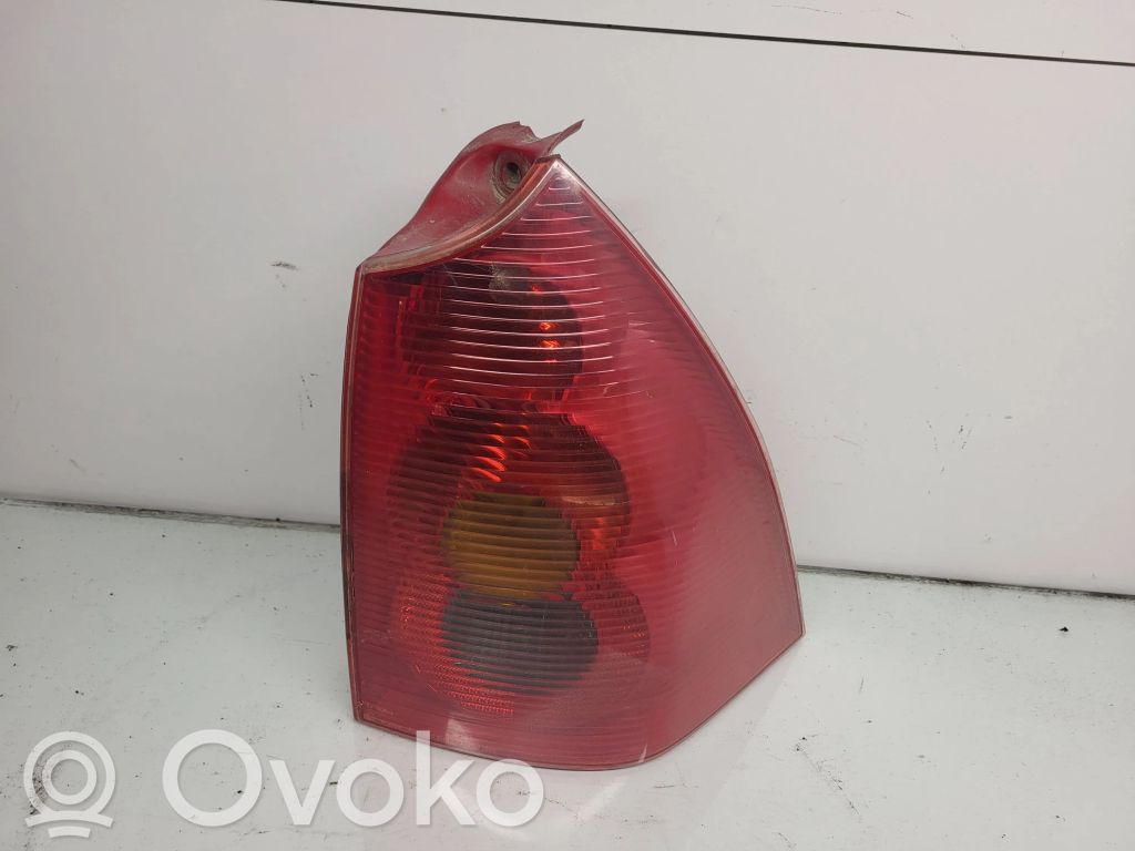 Peugeot 307 Galinis žibintas kėbule 