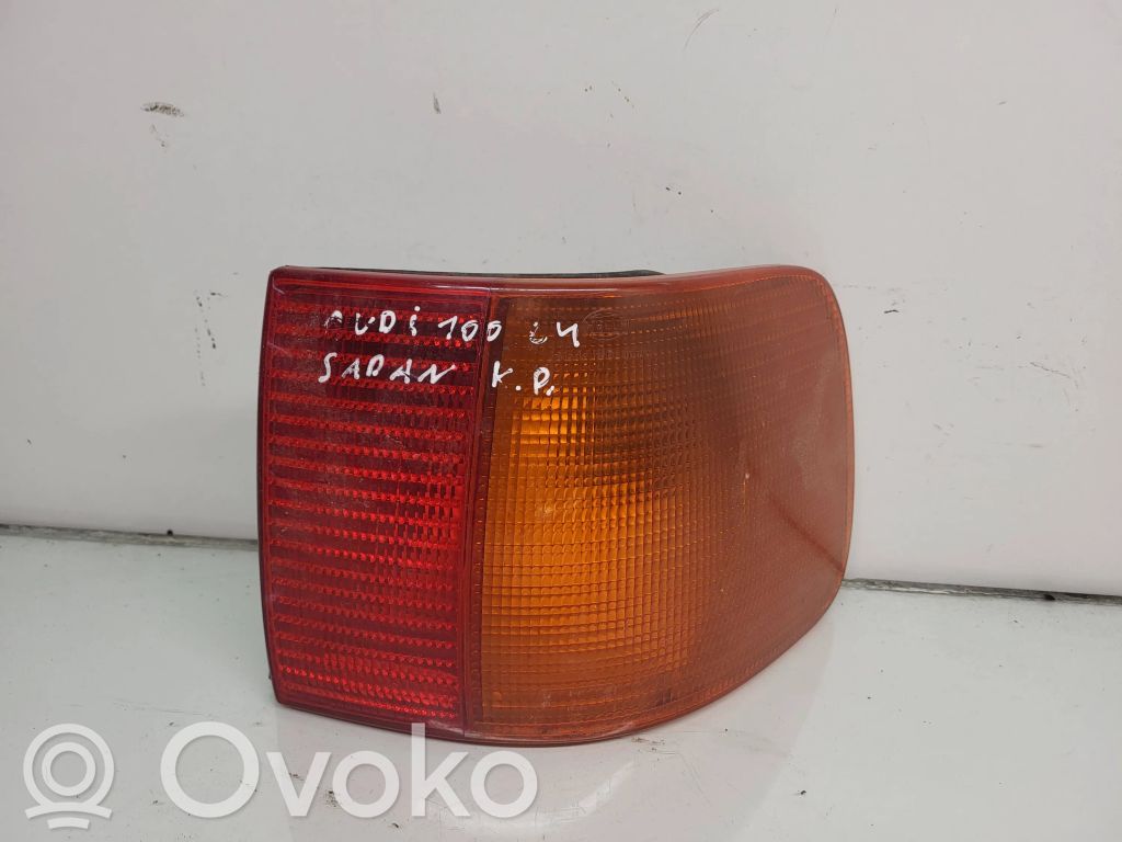 Audi 100 S4 C4 Aizmugurējais lukturis virsbūvē 