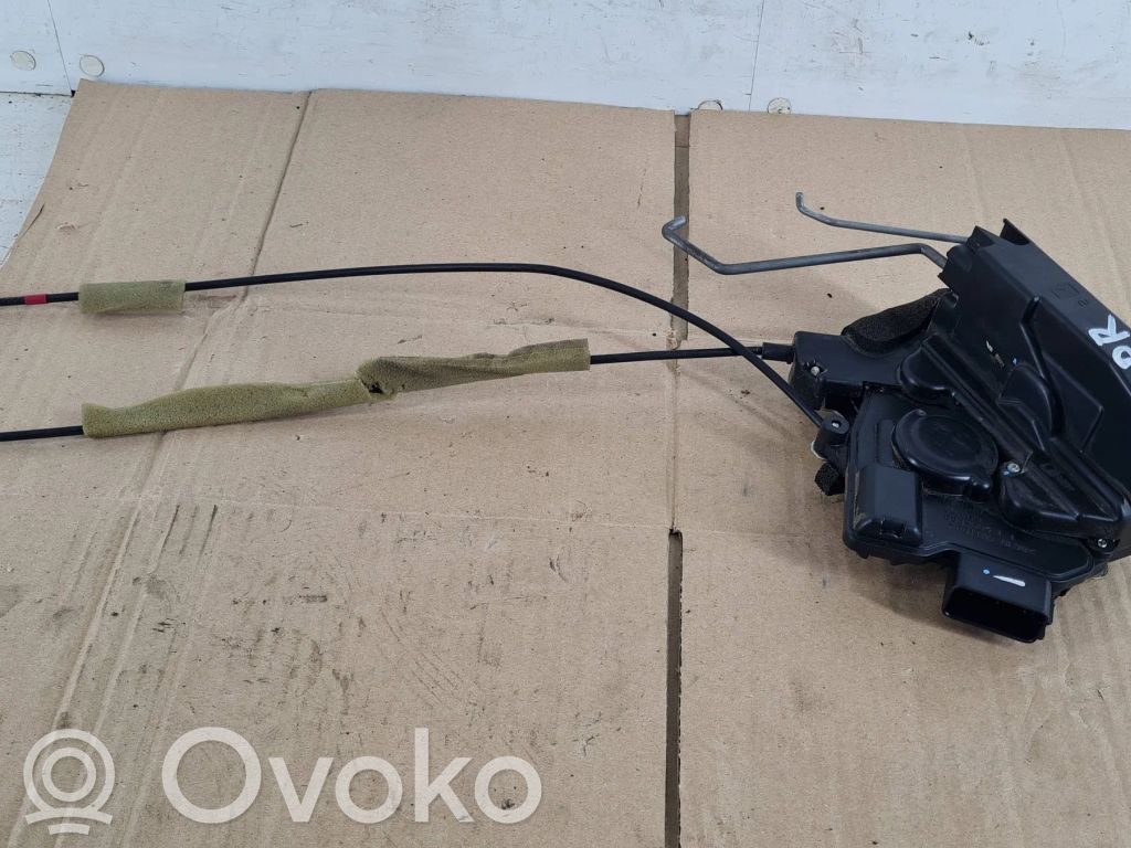 Mazda 5 Priekšpusē slēdzene 