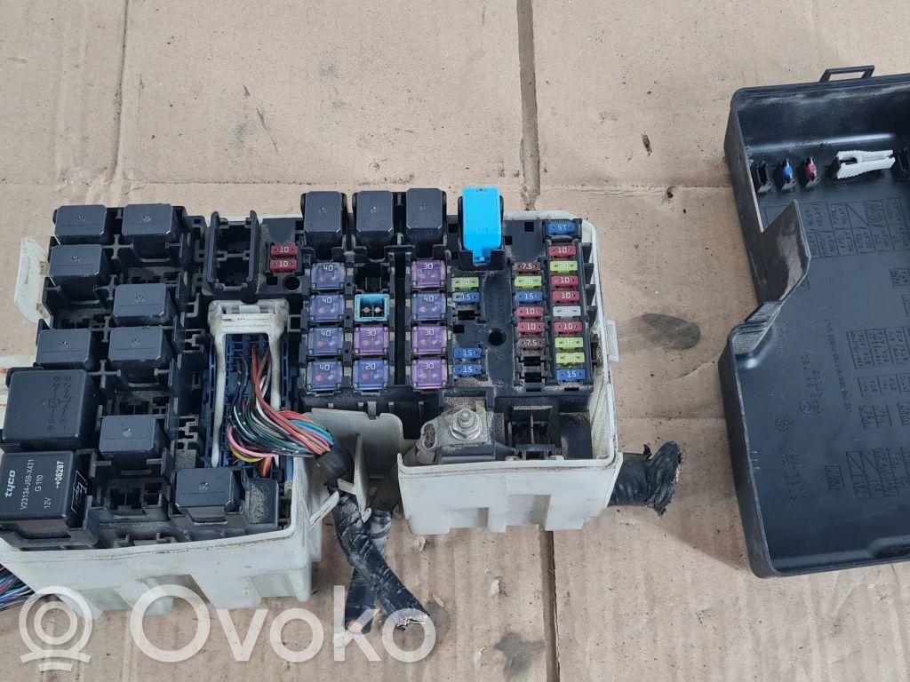 Mazda 5 Fuse box set 
