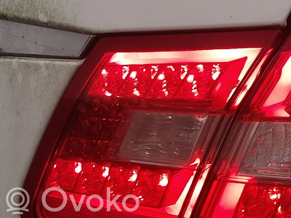 Mercedes-Benz E W212 Lampy tylnej klapy bagażnika 