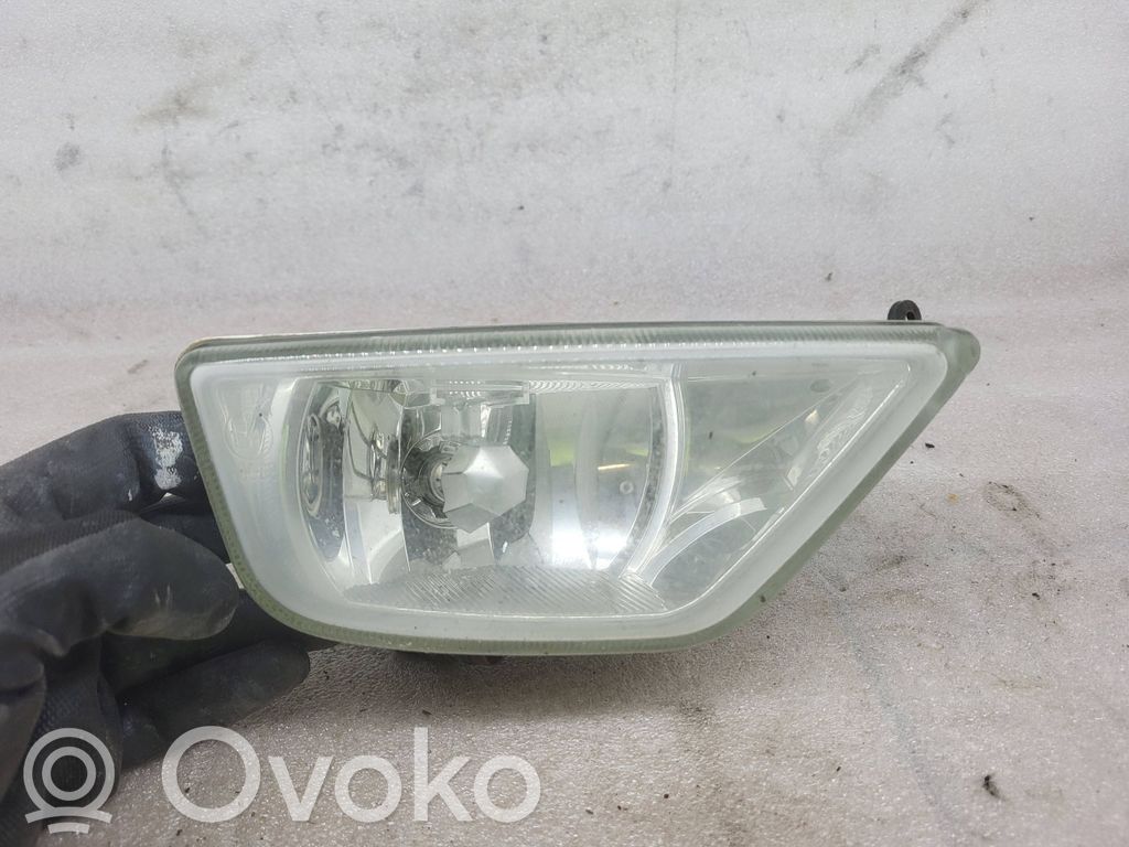 Ford Focus Miglas lukturis priekšā 