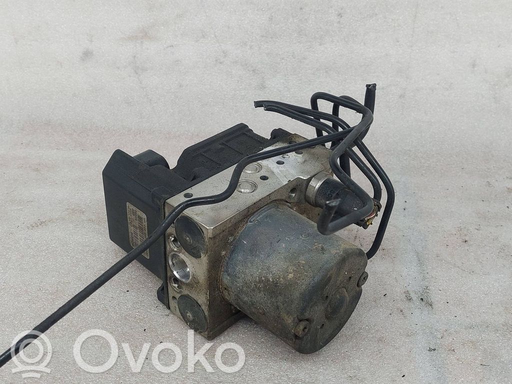 Audi A4 S4 B6 8E 8H ABS bloks 