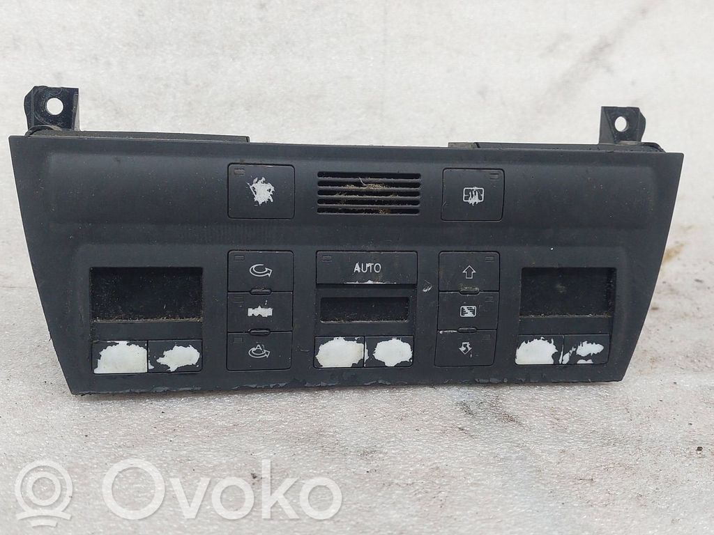 Audi A6 S6 C5 4B Climate control unit 