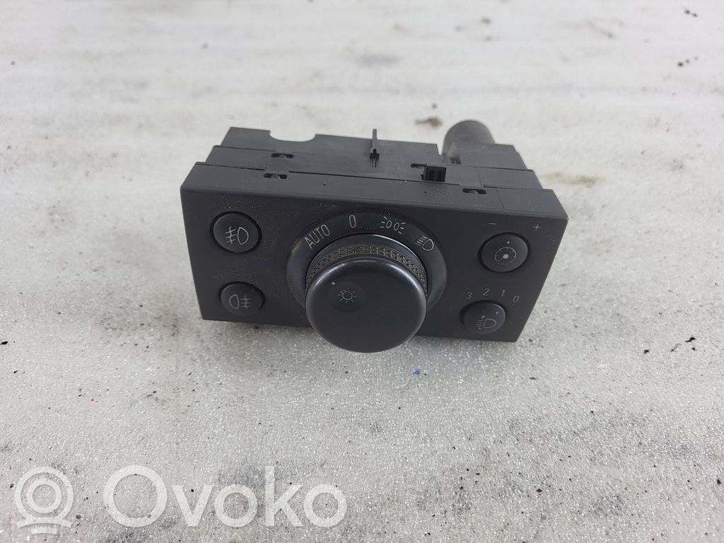 Opel Vectra C Light switch 