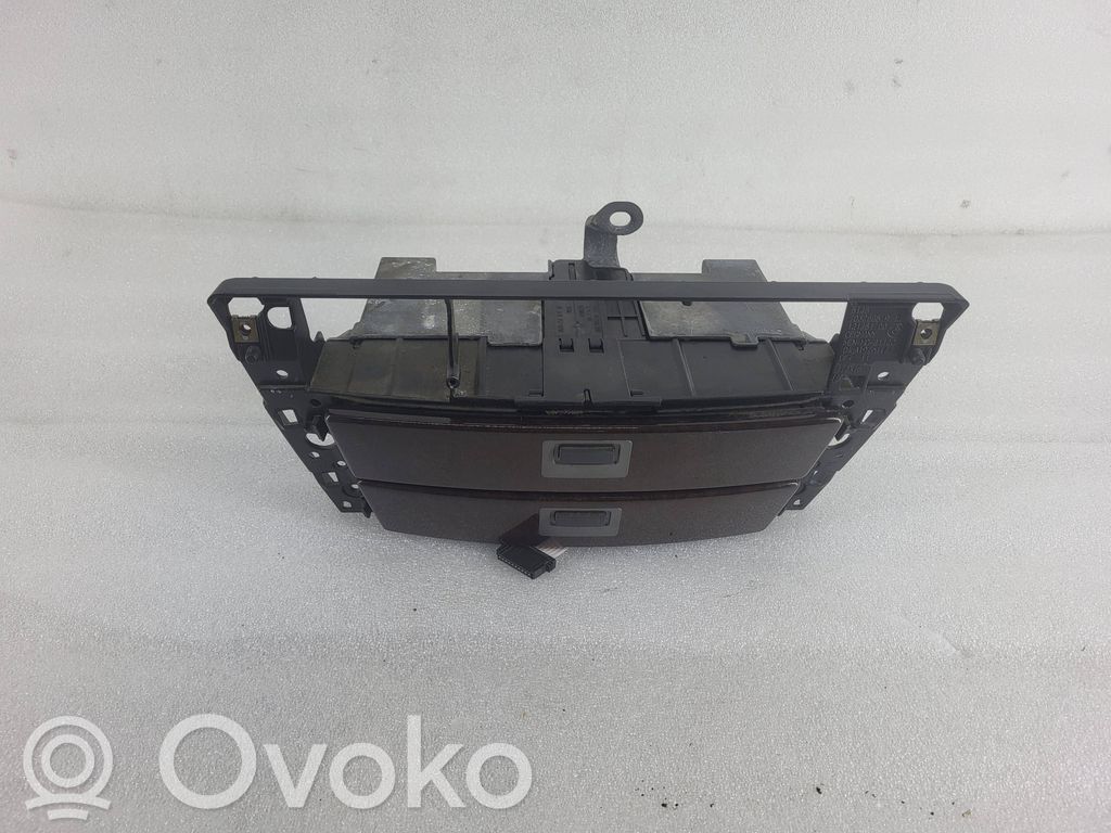 BMW 7 E65 E66 Handschuhfach 