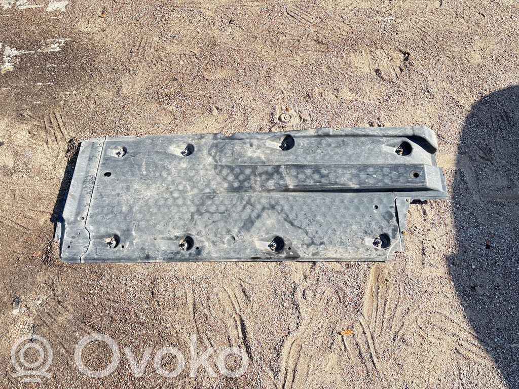 Audi A3 S3 8P Osłona środkowa podwozia 