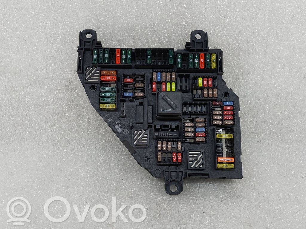 Ramka / Moduł bezpieczników   9264923,301113,05273034