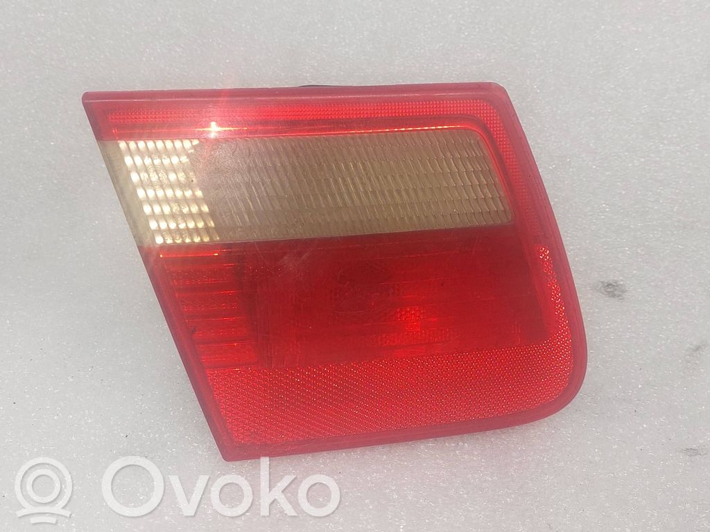 BMW 3 E46 Tailgate rear/tail lights 