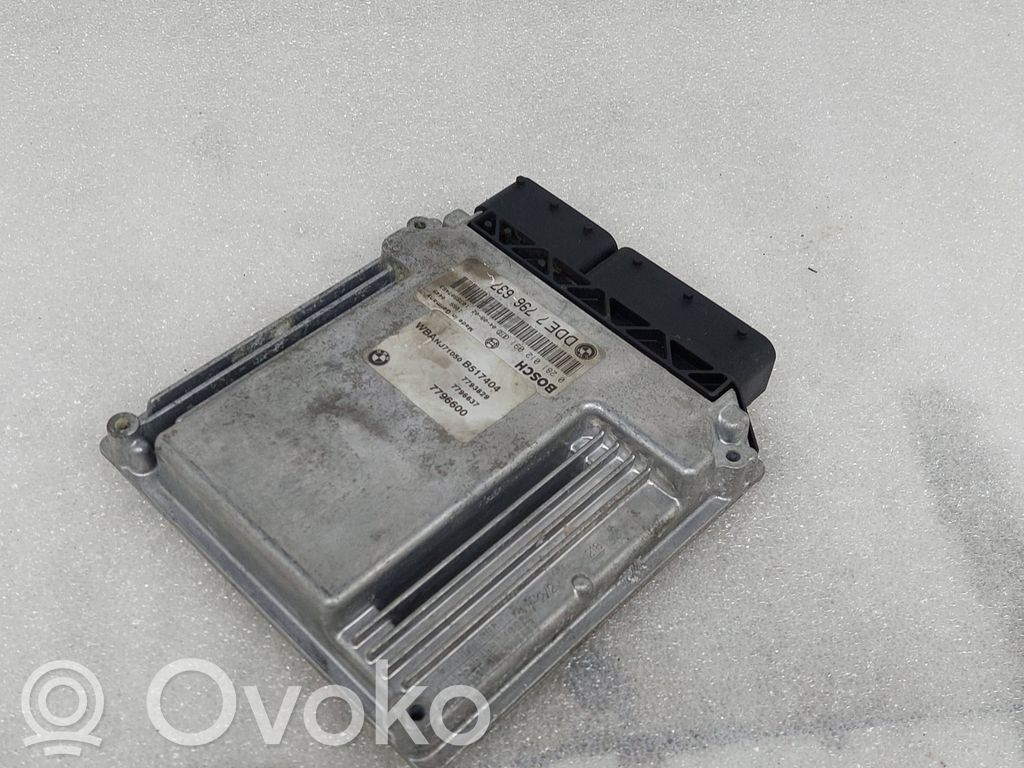 BMW 5 E60 E61 Engine control unit/module 