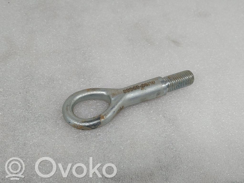 Suzuki Vitara (LY) Anillo de remolque 