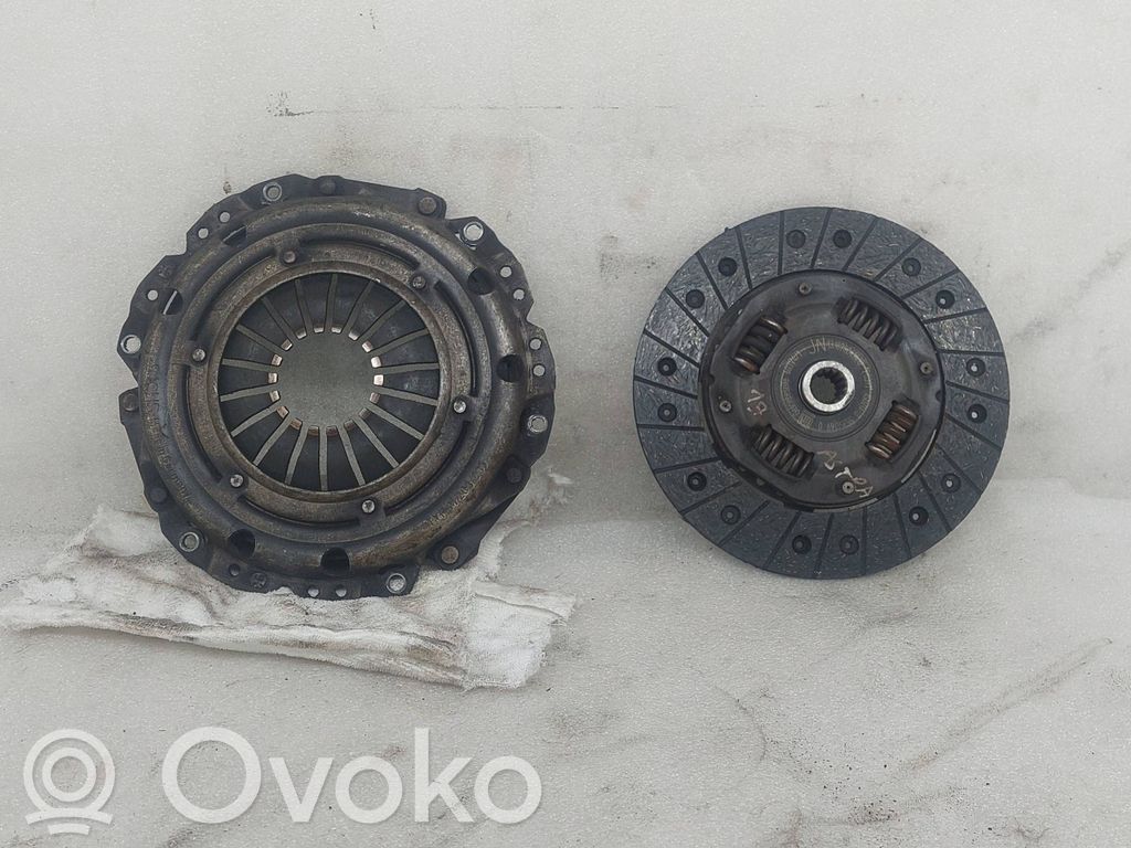 Opel Astra H Sankabos komplektas 