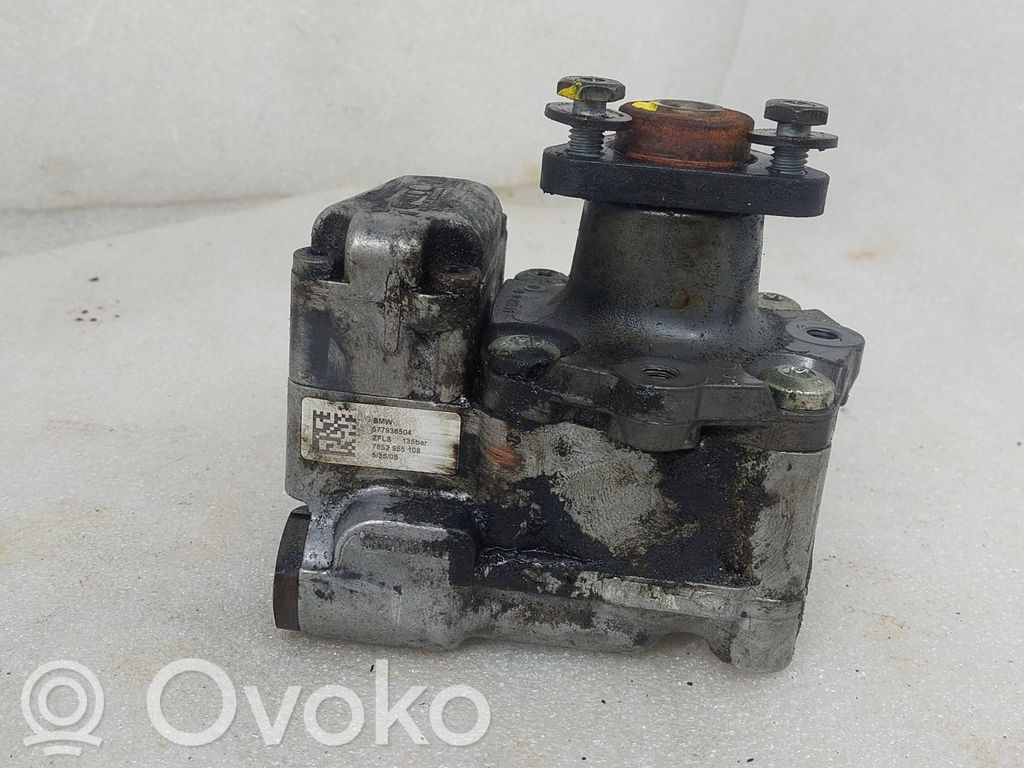 BMW 5 E60 E61 Ohjaustehostimen pumppu 