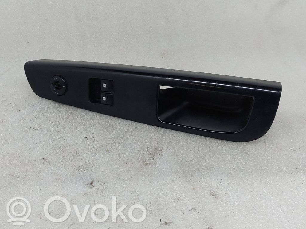 Electric window control switch   935701H020,823511H110