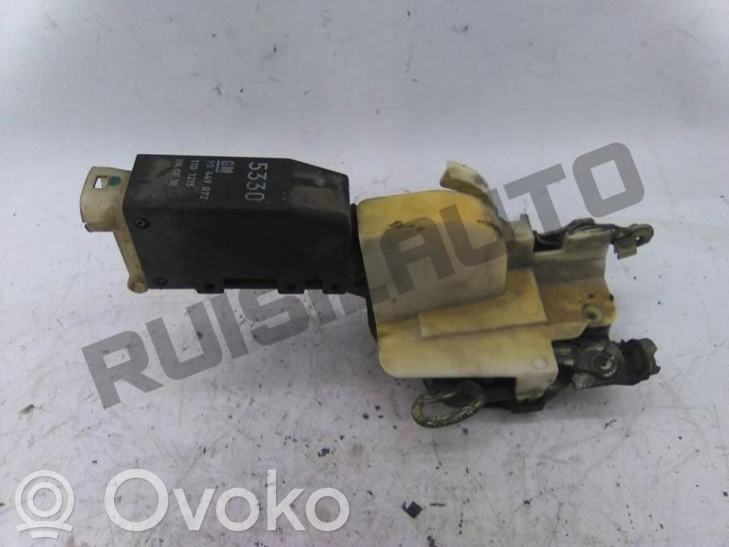 Opel Tigra A Slēdzene (pie roktura) 