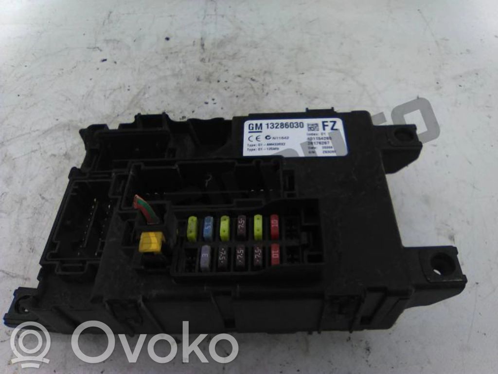 SAM vadības bloks   13286030