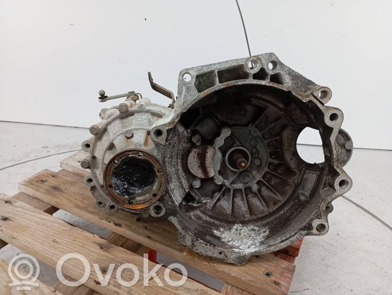 Volkswagen Golf III Manual 5 speed gearbox 