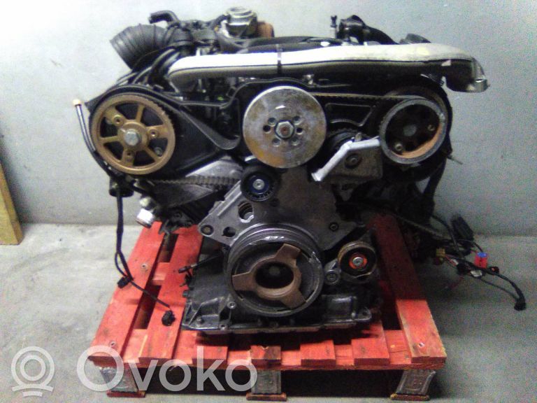 Audi A4 S4 B7 8E 8H Motor 
