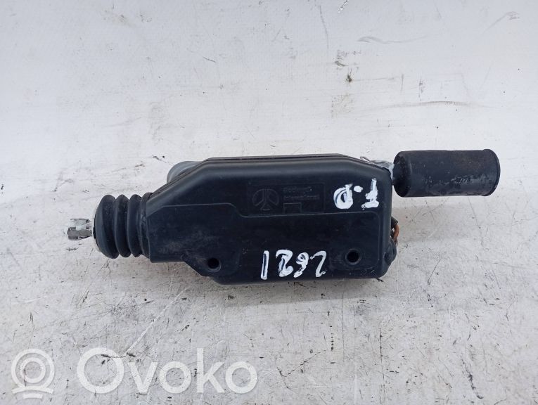 Rover 100 Bloķēt motoru 