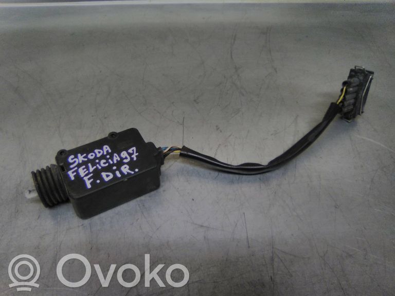 Skoda Felicia I Front door lock motor 