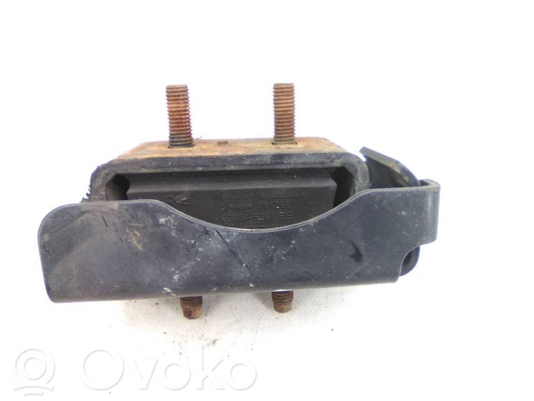 Iveco Daily 3rd gen Engine mount bracket 