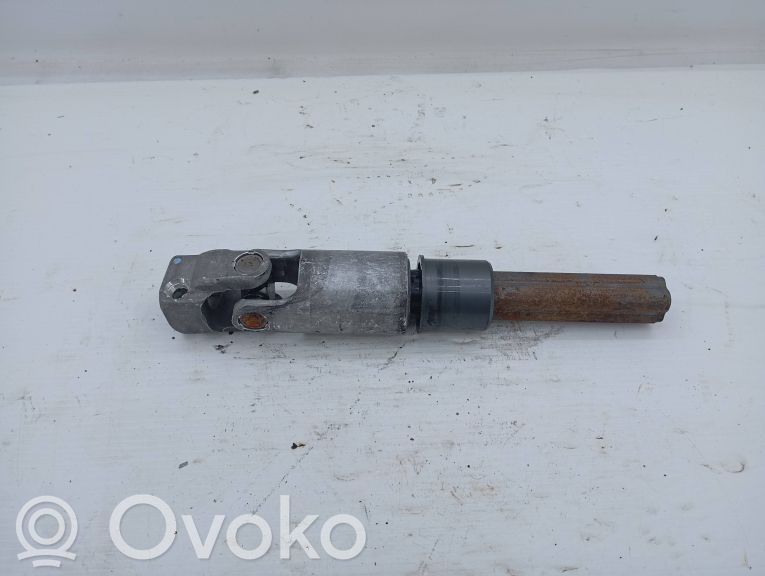 Steering column universal joint   NAOVISIVEL