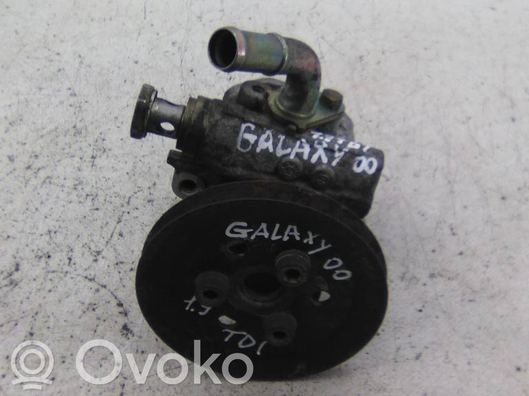 Servopumpe   95VW3A674FA