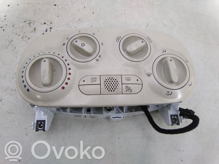 Fiat 500 Panel klimatyzacji 