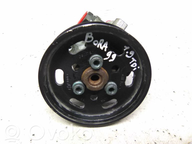 Ohjaustehostimen pumppu   1J0422154D