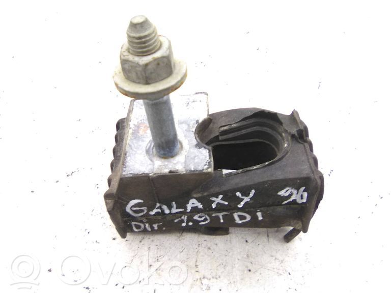 Dzinēja spilvens   307248D