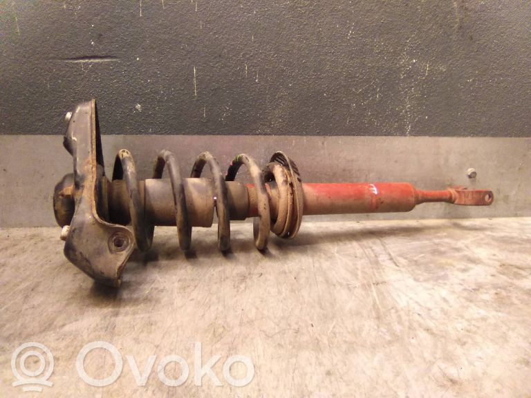 Audi A4 S4 B5 8D Etuiskunvaimentimen vaimennuskumi 