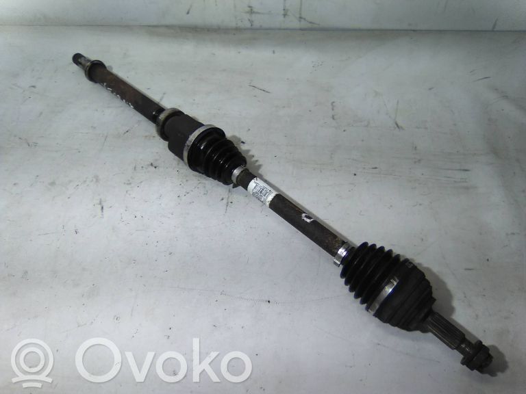 Etuvetoakseli   8200499586