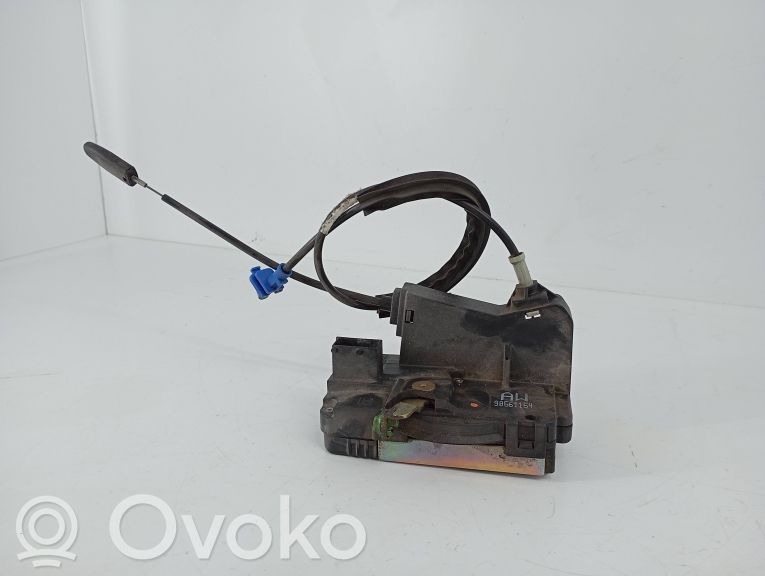 Priekšpusē slēdzene   90561154
