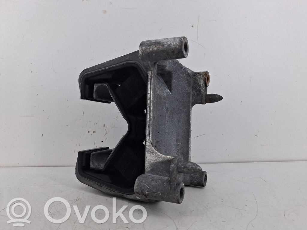 Wspornik / Mocowanie silnika   9224057
