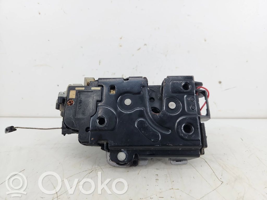 Etuoven lukko   23133068