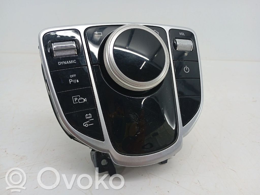 Mercedes-Benz C W205 Przyciski multifunkcyjne 