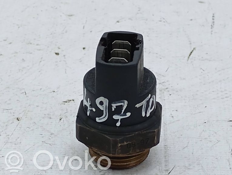 Sensor de temperatura del aire externo/exterior   321959481C