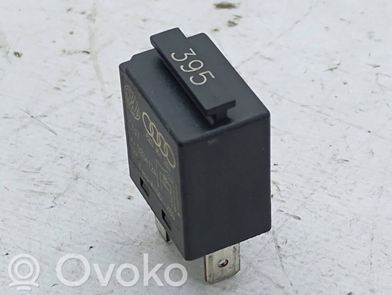 Interruptor de control multifunción   8Z0951253