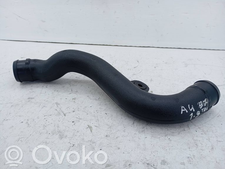 Audi A4 S4 B5 8D Furtun/conductă intercooler 
